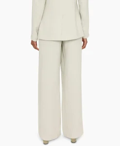 Anna Van Toor Broek 19A02-02981 Diversen