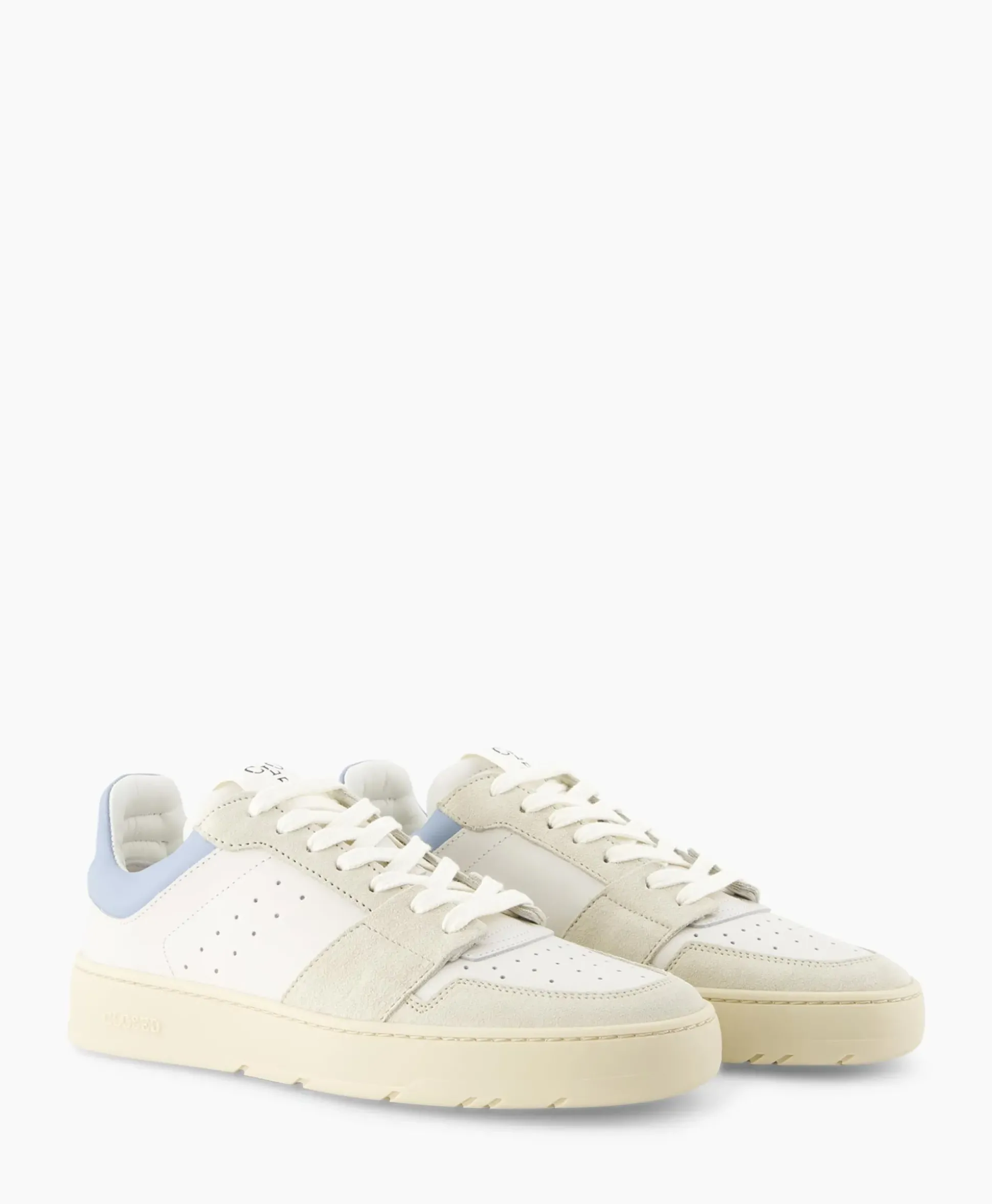 Closed Sneaker Low Top Licht Blauw