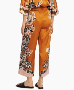 Marccain Collectie Broek Wc 81.54 W66 Oranje