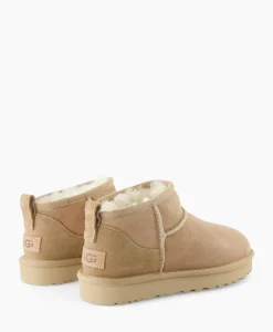 Ugg Enkellaars Winterboot Classic Ultra Mini Zand